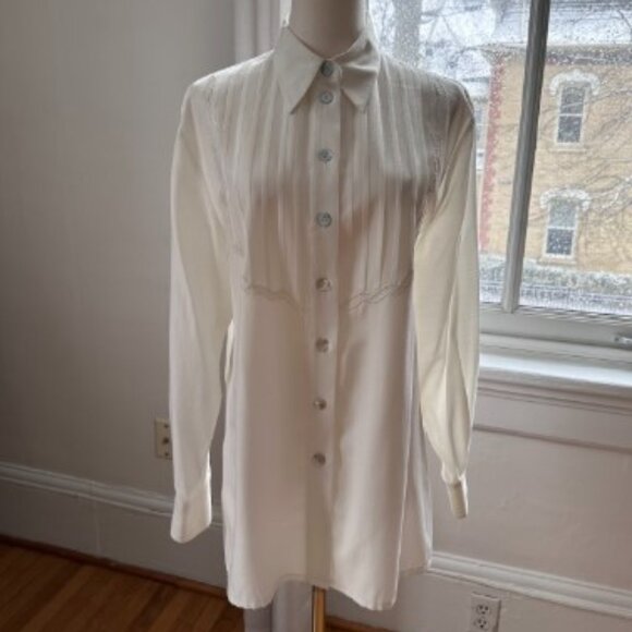 The Avenue Road Tuxedo Blouse - Picture 1 of 3